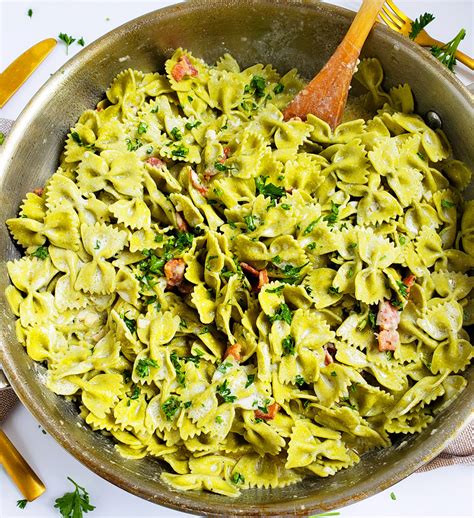 Minute Spinach Farfalle Pasta Carbonara Beautiful Eats Things