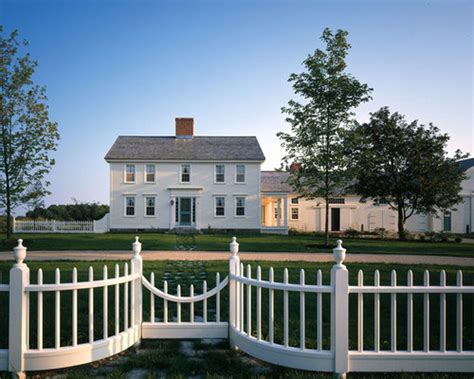 New England Farmhouse Home Design Ideas, Pictures, Remodel and Decor