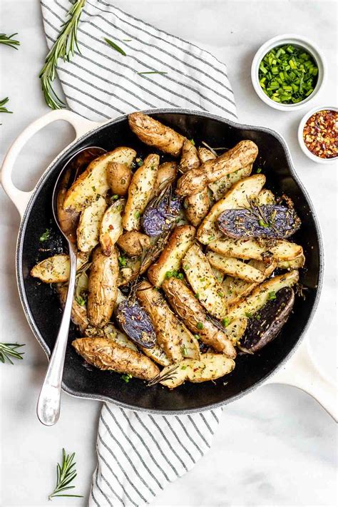 Rosemary Garlic Roasted Fingerling Potatoes Eat With Clarity