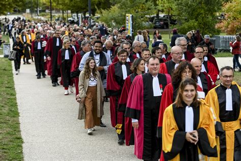 Dijon Universit Les Enseignants Ont D Fil En Toge L Occasion Des