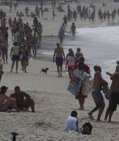 Cariocas Lotam As Praias E Desobedecem Medidas Restritivas Da