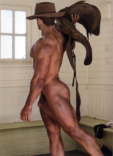 Musclebound Aussie Hunk Tim Perry Gets Naked HUNK Magazine