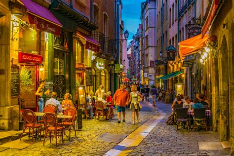 Alcool O Se Situe La Rue De La Soif Lyon