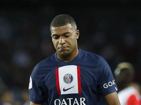 Psg Déçu Par La Direction Kylian Mbappé Se Lâche