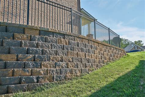 Regal Stone Pro® Rockface Keystone Retaining Wall Systems