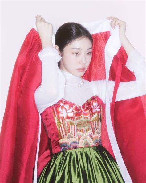 Pin by สกาย on 선수들 Korean traditional clothing Korean outfits Hanbok