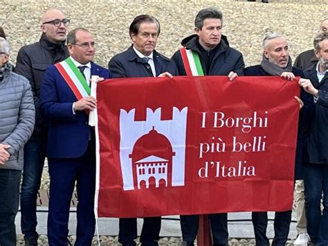 A Castagnole delle Lanze la festa per l ingresso tra i borghi più belli