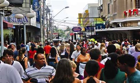 Expectativa De Vida Dos Brasileiros Sobe Para Anos Jornal