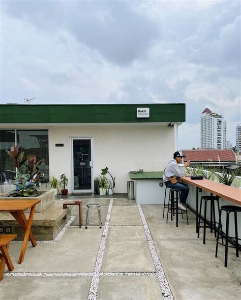 Rooftop Coffee Shop Di Tebet Review Della Ayu Di Restoran Bukit