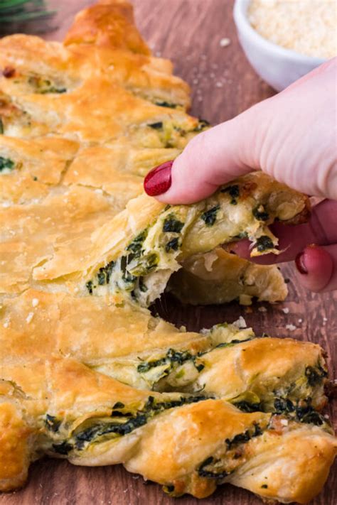 Spinach Artichoke Dip Pull Apart Christmas Bread My Incredible Recipes