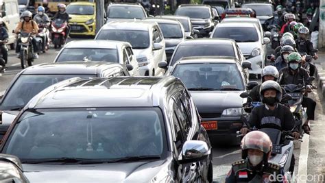 Ampuuunn Begini Potret Macetnya Jakarta Yang Bikin Stres