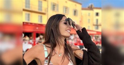 Lo Stile Anni 80 Di Elisabetta Gregoraci Sapete Quanto Costano I Suoi