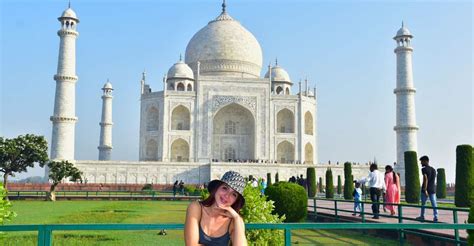 From Delhi Overnight Taj Mahal Agra City Tour By Car