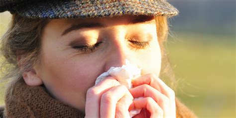 Why Sunlight Makes You Sneeze And Other Anomalies Explained Huffpost