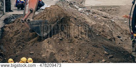 Backhoe Working By Image & Photo (Free Trial) | Bigstock