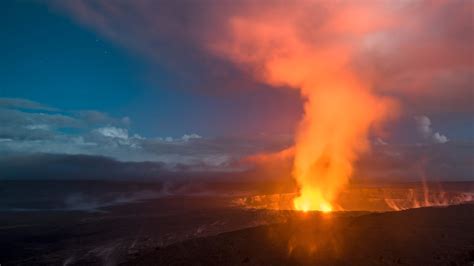 À Hawaï ils ont observé un nouveau type d éruption grâce au volcan