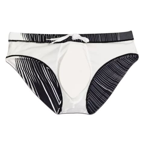 Sexy Herren Badeslip Bikini Slips Tangas Bademode Schwimmhose