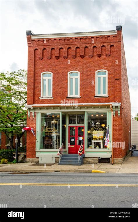 Omas Antique Emporium 315 Chestnut Street Mifflinburg Pennsylvania