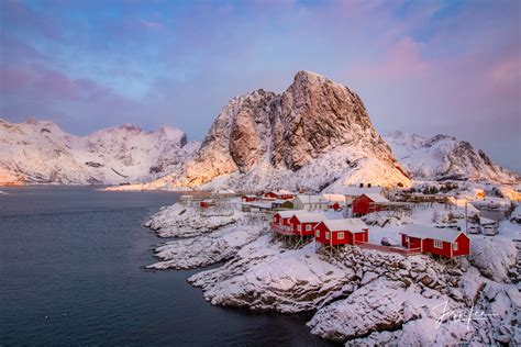 Lofoten winter sunrise | Lofoten, Norway | Photos by Jess Lee