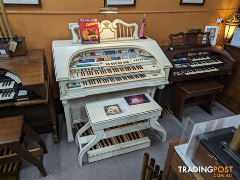 Wurlitzer Theatre Organ 950ta Deluxe Ivory Gold Finish