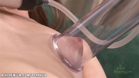 Alice March Uses A Pussy Pump