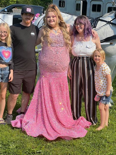 Honey Boo Boo Goes To Prom With Boyfriend Dralin Carswell