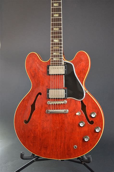 The Unique Guitar Blog: The Gibson ES-335