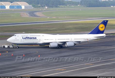 D ABYM Lufthansa Boeing 747 830 Photo By Renato Oliveira