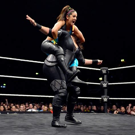 Nxt Takeover London Bayley Vs Nia Jax Nxt Women S Championship