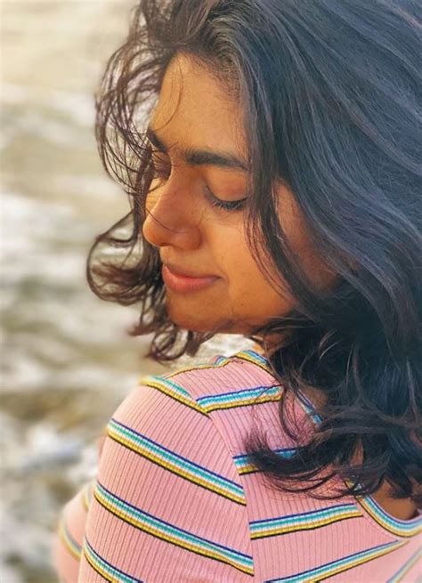 Actress Nimisha Sajayan Stunning Pictures In Sea Goes Viral കട