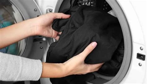 Cara Merawat Jeans Hitam Agar Warnanya Tidak Cepat Pudar Baju Murah