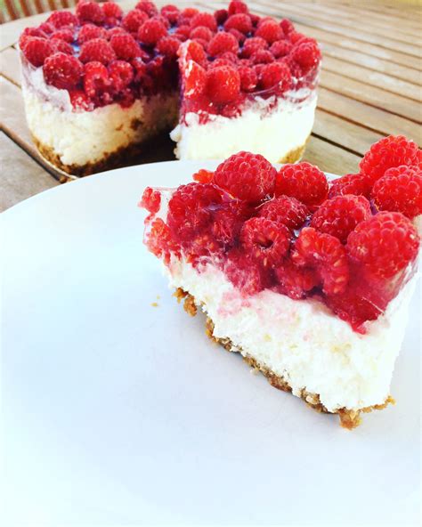 Málnás túrótorta sütés nélkül UltraFutAnya Raw Cheesecake Raspberry