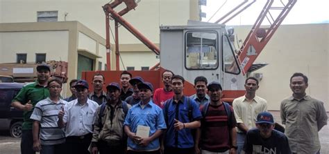 Pelaksanaan Pelatihan Operator Crane Kelas Dan Publik S D