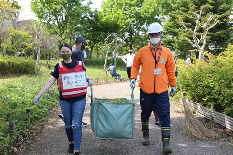 Meddac Japan Soldiers Nurture Partnership Through Local Park Cleanup