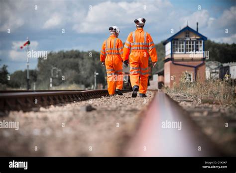 Due Binari Ferroviari Immagini E Fotos Stock Alamy