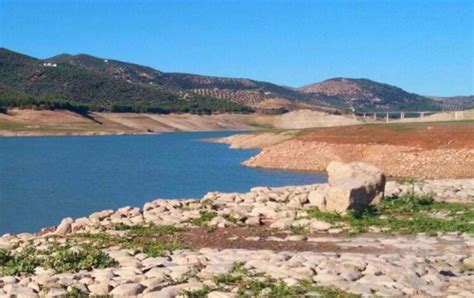 Una Aver A En El Suministro De Agua Desde El Pantano De Izn Jar Causa