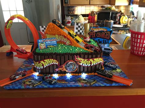 Hot Wheels Race Car Cake Hot Wheels Birthday Cake Hot Wheels