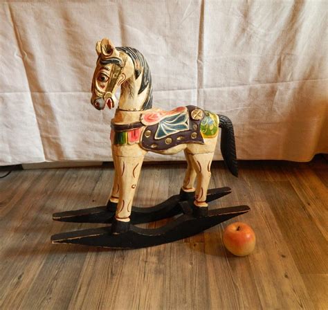 Grand Cheval A Bascule En Bois Sculpt Peint Main Multicolore Etsy