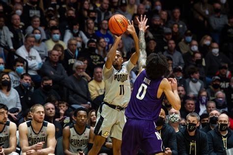 Purdue Mens Basketball Boilers Survive Second Half Surge To Sweep