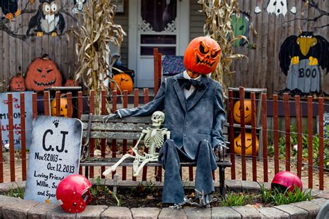 Photos: Romeo's annual Halloween on Tillson Street display spooks again