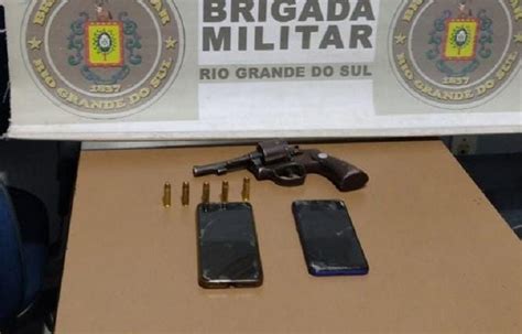 Brigada Militar Prende Dois Homens Em Pelotas Um Por Tr Fico De