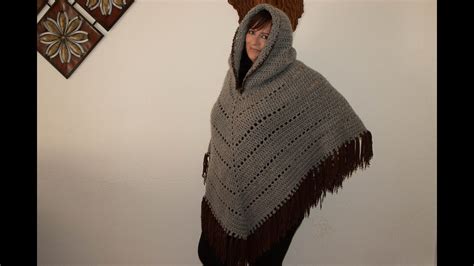 Como Tejer Poncho Con Capucha Y Flecos Crochet YouTube