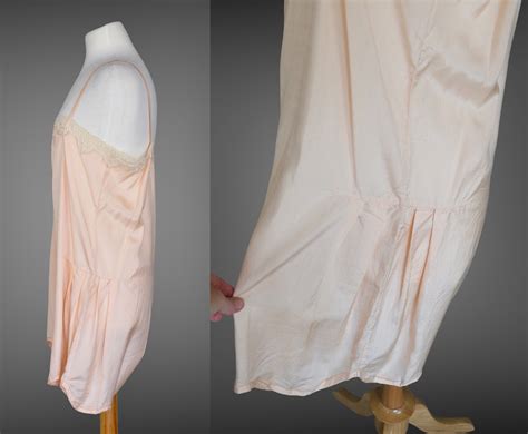 Vintage 1920s Envelope Chemise Flapper Lingerie 20s Peachy Pink Silk