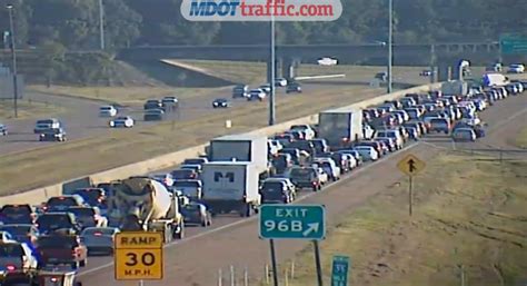 Crash On I 55 North Near Fortification Slows Traffic