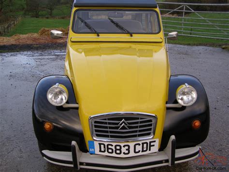 Proffesionally Restored Citroen 2CV6 Charleston Yellow Black Lookalike