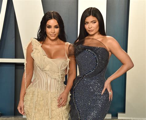 Kim Kardashian Y Kylie Jenner Disfrutan De La Amistad De Sus Hijas Que