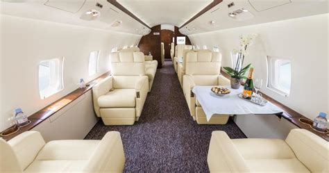 Challenger 850 Charter | evoJets