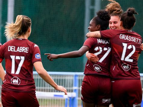 Football D F Minine Vainqueur De Saint Malo Le Fc Metz Prend Date