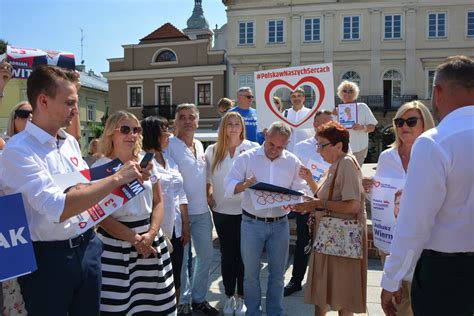 Galeria Koalicja Ods Oni A Karty Kandydaci Zaprezentowali Si W Rynku