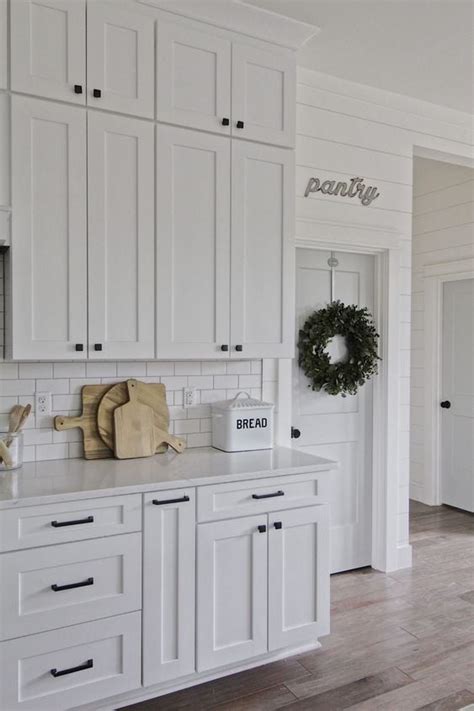 40 White Cabinets with Black Hardware Kitchen Ideas - NP